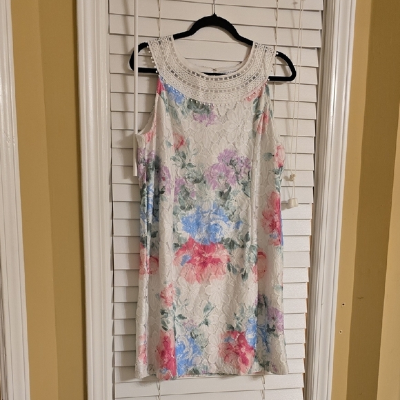 Sandra Darren Floral Lace Mini Dress - Multicolor - Picture 1 of 14